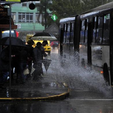  CAXIAS DO SUL, RS, BRASIL, 24/08/2018 - Ambiental chuva. (Marcelo Casagrande/Agência RBS)