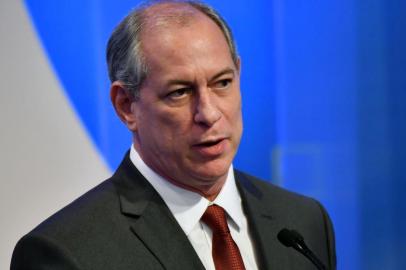 Brazilian presidential candidate Ciro Gomes (PDT), speaks during the second presidential debate ahead of the October 7 general election, at Rede TV television network in Sao Paulo, Brazil, on August 17, 2018.  / AFP PHOTO / NELSON ALMEIDA