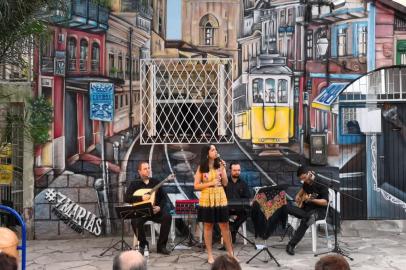 Fado na cidade baixa, show do grupo Alma Lusitana