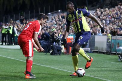 usain bolt, futebol, estreia, Central Coast Marines