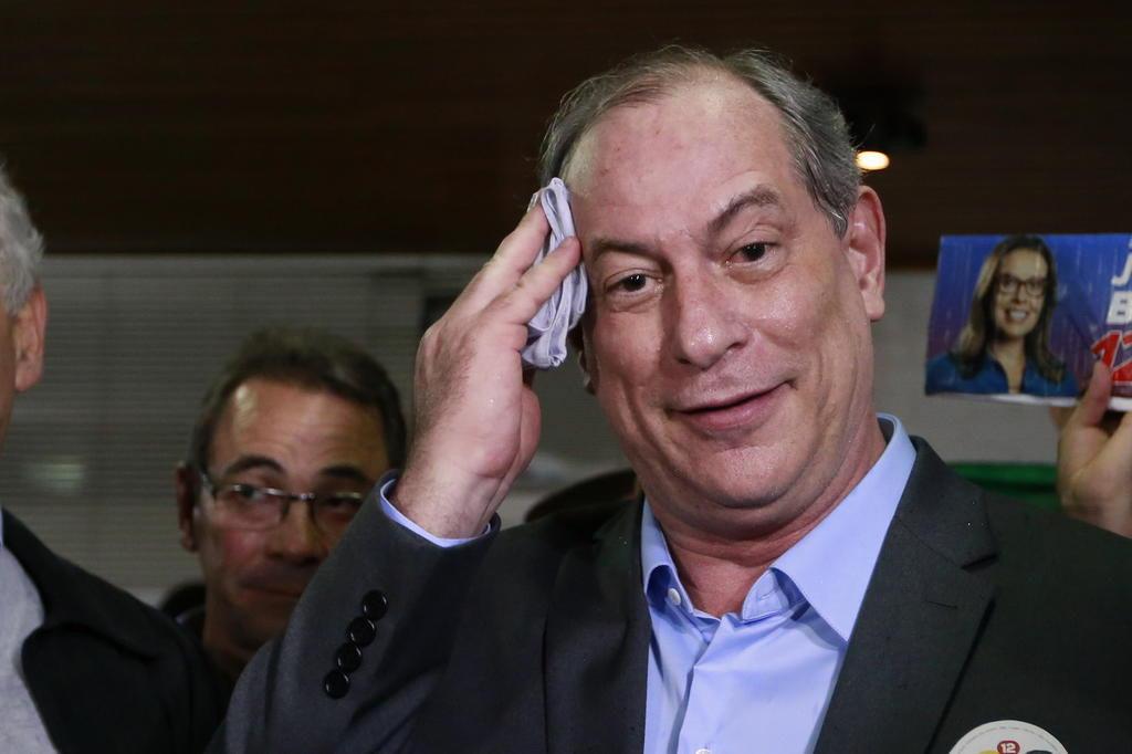 Ciro Gomes diz que decis o do TSE sobre Lula um