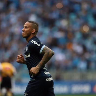  PORTO ALEGRE, RS, BRASIL. 01/09/2018. Na Arena, Grêmio e Botafogo se enfrentam neste sábado (1/9), às 16h, em jogo válido pela 22ª rodada do Brasileirão.  (Foto: Carlos Macedo/Agência RBS)