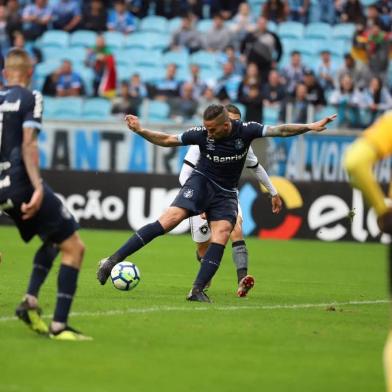  PORTO ALEGRE, RS, BRASIL. 01/09/2018. Na Arena, Grêmio e Botafogo se enfrentam neste sábado (1/9), às 16h, em jogo válido pela 22ª rodada do Brasileirão.  (Foto: Carlos Macedo/Agência RBS)