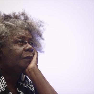  PORTO ALEGRE, RS, BRASIL - 2018.05.04 - Retrato da escritora Conceição Evaristo para o Com a Palavra. (Foto: ANDRÉ ÁVILA/ Agência RBS)