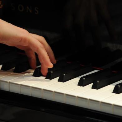  Ensaio no Concurso Internacional de Piano, a final acontece neste sábado no teatro Pedro Ivo.Indexador: FLAVIO NEVES                    