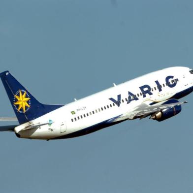 *** Arivaldo Chaves > Varig ***Empresa aérea VarigAvão decolando