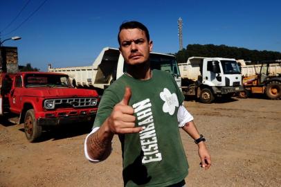  BOM JESUS, RS, BRASIL, 16/08/2018. Vereadores mostram denúncias em uma CPI das obras de Bom Jesus. O investigado é o ex-secretário de Obras Alexandre Arcari Becker (na foto), irmão do prefeito Frederico Arcari Becker (PP). Os denunciantes são os vereadores Diogo Kamer Boeira (PDT), Rafael Santos Oliveira (MDB ) e Miler Alves Woff (MDB). (Diogo Sallaberry/Agência RBS)