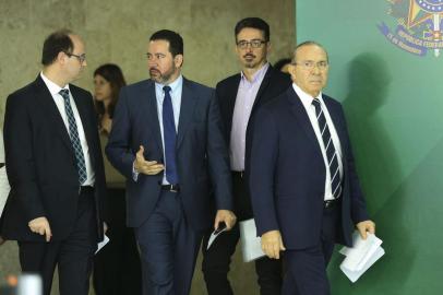 O ministro da Educação, Rossieli Soares da Silva, o presidente do BNDES, Dyogo de Oliveira da Cultura, e os ministros da Cultura, Sergio Sá Leitão, e da Casa Civil, Eliseu Padilha,, após reunião com o Presidente Michel Temer Sobre os Museus.