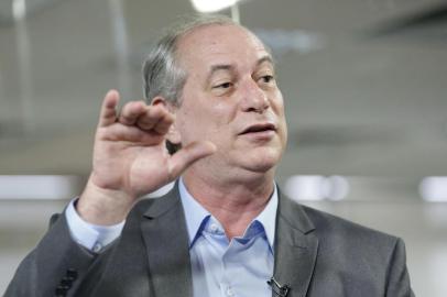  PORTO ALEGRE, RS, BRASIL, 31-08-2018: Candidato à Presidência da República pelo PDT, Ciro Gomes, em entrevista no formato sabatina para GaúchaZH, na redação (FOTO FÉLIX ZUCCO/AGÊNCIA RBS, Editoria de Notícias).