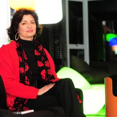  CAXIAS DO SUL, RS, BRASIL, 09/06/2016. Escritora, professora, pesquisadora Lisana Bertussi, escolhida patrona da Feira do Livro 2016. (Porthus Junior/Pioneiro)