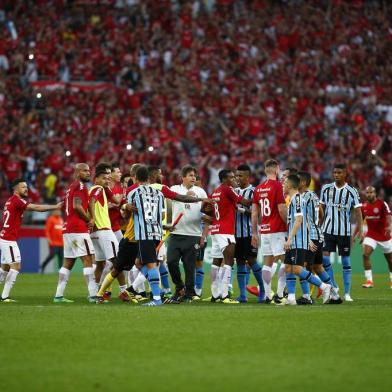 PORTO ALEGRE, RS, BRASIL, 09-09-2018 - Inter e Grêmio jogam o Gre-Nal 417 válido pelo campeonato brasileiro série A no Beira-Rio (FÉLIX ZUCCO/AGÊNCIA RBS)