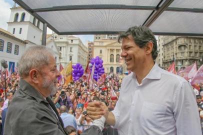 Ex-presidente Lula (PT) e Fernando Haddad