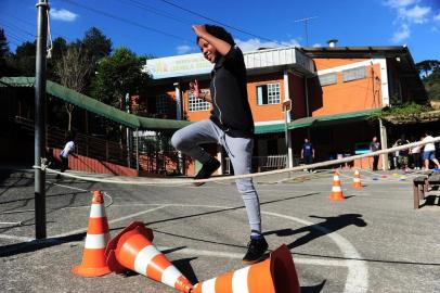  Previsão orçamentária de Caxias do Sul para 2019 prevê corte de R$ 6 milhões para a assistência social. A Associação Criança feliz, na zona norte, é uma das entidades que pode ser afetada. 