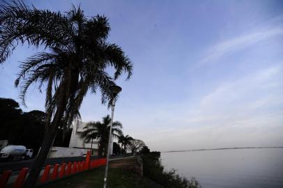  PORTO ALEGRE, RS, BRASIL, 13/09/2018 - Clima em Porto Alegre na manhã dessa quinta-feira. (FOTOGRAFO: RONALDO BERNARDI / AGENCIA RBS)