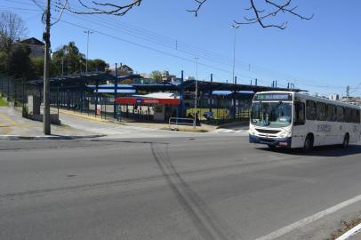 BR-116 terá sinaleira para pedestre com botoeira na esquina com Ernesto Marsiaj.