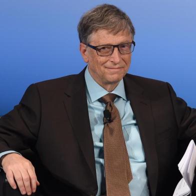  (FILES) This file photo taken on February 18, 2017 shows Microsoft founder Bill Gates  during the second day of the 53rd Munich Security Conference (MSC) at the Bayerischer Hof hotel in Munich, southern Germany.Microsoft co-founder Bill Gates once again topped the Forbes magazine list of the worlds richest billionaires, while US President Donald Trump slipped more than 200 spots, the magazine said March 20, 2017. Gates, whose wealth is estimated at $86 billion, led the list for the fourth straight year. / AFP PHOTO / Christof STACHEEditoria: POLLocal: MunichIndexador: CHRISTOF STACHESecao: diplomacyFonte: AFPFotógrafo: STR