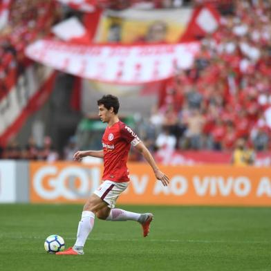  Rodrigo Dourado no Gre-Nal pelo Campeonato Brasileiro.