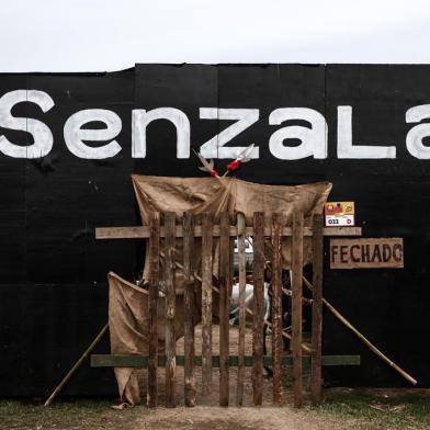  PORTO ALEGRE, RS, BRASIL, 17-09-2018. Reepresentação de senzala em piquete causa polêmica no Acampamento Farroupilha. (CARLOS MACEDO/AGÊNCIA RBS)Indexador: Carlos Macedo