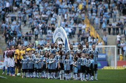 Grêmio e Paraná se enfrentam na Arena pela 25ª rodada do Campeonato Brasileiro. O clube gaúcho comemora 115 anos de história.