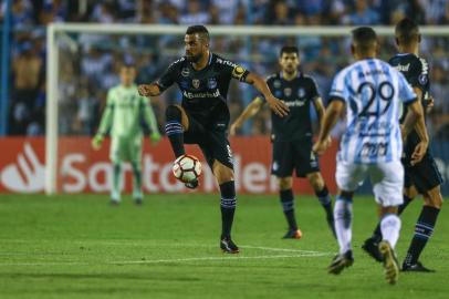 Gremio x Atletico TucumanRS - FUTEBOL/CONMEBOL LIBERTADORES 2018 /GREMIO X ATLÃTICO TUCUMAN - ESPORTES - Lance da partida entre Gremio e Atletico Tucuman disputada na noite desta terca-feira, no Estadio Jose Fierro, em Tucuman, valida pela Conmebol Libertadores 2018. FOTO: LUCAS UEBEL/GREMIO FBPAEditoria: SPOIndexador: Lucas UebelSecao: futebolFonte: Gremio.netFotógrafo: Gremio x Atletico Tucuman