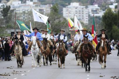  PORTO ALEGRE,RS,BRASIL.Desfile da semana Farroupilha.(RONALDO BERNARDI/AGENCIA RBS).