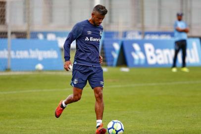  PORTO ALEGRE, RS, BRASIL, 20-09-2018. Grêmio treina no CT Luiz Carvalho.(ROBINSON ESTRÁSULAS/AGÊNCIA RBS)