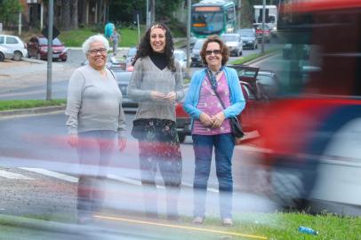  PORTO ALEGRE, RS, BRASIL, 17/09/2018: Sobre Marias e Terezas: três mulheres narram documentário sobre a Lomba do Pinheiro. Na foto: Terezinha Carvalho Francisco (E), Eveliana Marques (Ekin - nome artístico) e Maria Ilça Prusch Marques (D) Indexador: ISADORA NEUMANN