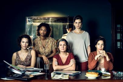 Stela ( Adriana Esteves ), Vera ( Fernanda D'Umbra ) , Eugênia ( Paula Possani ), Daiane ( Jéssica Ellen ) e Maria José ( Hermila Guedes ). 