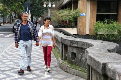  Porto Alegre , RS . Um mês do casal ex moradores de rua do Programa Moradia Primeiro. Casal Marcos Vinícius Pias e Luciana Pias. Fotos Júlio Cordeiro , ag RBS, 20/09/2018