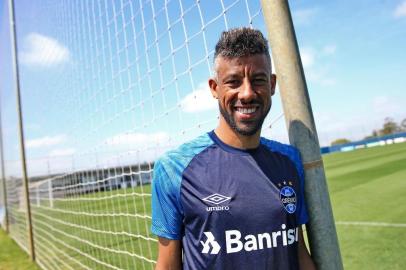  Porto Alegre RS .Lateral-direito do grêmio Léo Moura  entrevistadono CT para a superedição de fim de semana. Foto Júlio Cordeiro ag. RBS 21/09/2018