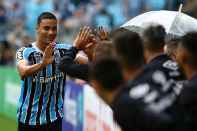 Grêmio recebe o Ceará na Arena pela 26ª rodada do Brasileirão. No lance, comemoração do gol de Thonny Anderson