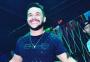 Cantor sertanejo esfaqueia homem que teria assediado sua mulher durante show