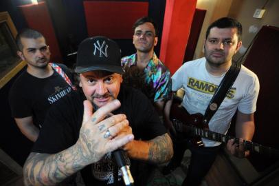  CAXIAS DO SUL, RS, BRASIL 24/09/2018Banda Punk Ligante Anfetamínico, completa 20 anos de estrada. (Felipe Nyland/Agência RBS)