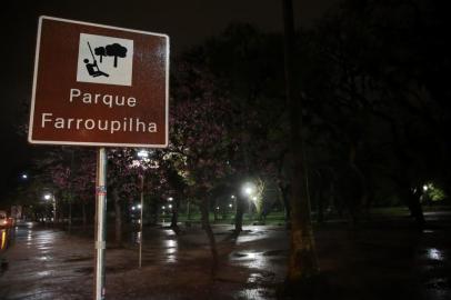  PORTO ALEGRE, RS, BRASIL - 2018.09.25 - Após 11 assassinatos nos últimos 8 anos, volta o debate sobre cercamento da Redenção. (Foto: ANDRÉ ÁVILA/ Agência RBS)