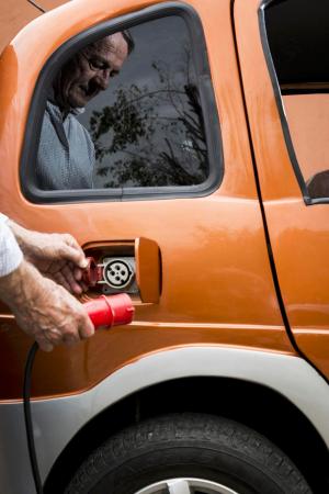 A história de uma obsessão: como surgiu, em Lajeado, o primeiro carro  elétrico emplacado do Brasil