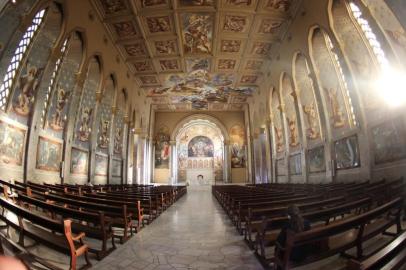 Vista interna da Igreja São Pelegrino.Foto classificada em 2º lugar no concurso 5º Clic Fotográfico Turístico, na categoria principal.