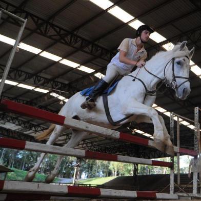  CAXIAS DO SUL, RS, BRASIL 28/09/2018Neste fim de semana ocorre a 4ª etapa da Copa de Saltos 2018 organizada pela Liga Hípica do Vale dos Sinos. (Felipe Nyland/Agência RBS)