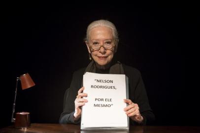 Fernanda Montenegro em foto de divulgação da leitura Nelson Rodrigues por Ele Mesmo. A apresentação estará no Salão de Atos da PUCRS, em Porto Alegre, em 2018.