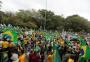 Manifestantes realizam ato a favor de Bolsonaro no Parcão, em Porto Alegre