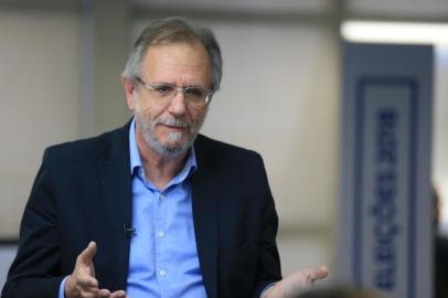  PORTO ALEGRE, RS, BRASIL, 10/09/2018 - La Urna com o candidato ao governo do estado Miguel Rosseto. (FOTOGRAFO: JÚLIO CORDEIRO / AGENCIA RBS)