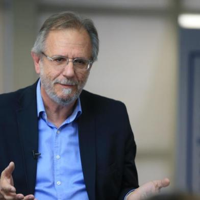  PORTO ALEGRE, RS, BRASIL, 10/09/2018 - La Urna com o candidato ao governo do estado Miguel Rosseto. (FOTOGRAFO: JÚLIO CORDEIRO / AGENCIA RBS)