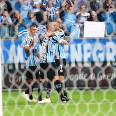  PORTO ALEGRE, RS, BRASIL, 02-10-2018. Grêmio e Atlético Tucumán se enfrentam nesta terça-feira (2), às 21h45min, em jogo válido pela partida de volta das quartas de final da Libertadores. (CARLOS MACEDO/AGÊNCIA RBS)Indexador: Carlos Macedo