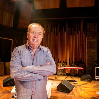  PORTO ALEGRE, RS, BRASIL, 12/06/2018 : Entrevista com Geoff Emerick, engenheiro de som inglês que gravou alguns dos principais discos dos Beatles. (Omar Freitas/Agência RBS)Indexador: Omar Freitas