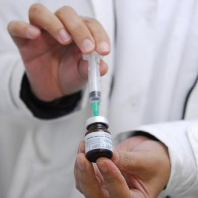  Vacina contra sarambo, caxumba e rubéola