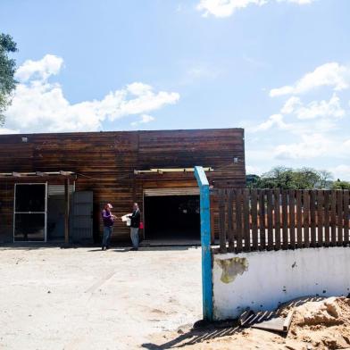  Viamão, RS, BRASIL, 04/10/2018 : Sedes das Construtora Martins e Muralha, em Viamão. Os proprietários das empresas são acusados de lesar clientes, não entregando casas pré-fabricadas e de alvenaria vendidas.  (Omar Freitas/Agência RBS)