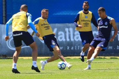  PORTO ALEGRE, RS, BRASIL, 05-10-2018. Grêmio treina no CT Luiz Carvalho. (TADEU VILANI/AGÊNCIA RBS)