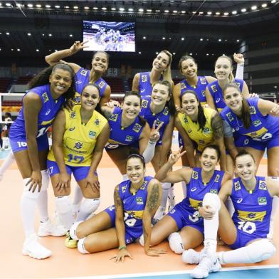 Seleção feminina de vôlei