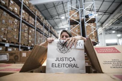  PORTO ALEGRE, RS, BRASIL - Produção de imagens na Justiça eleitoral.Indexador: Jefferson Botega