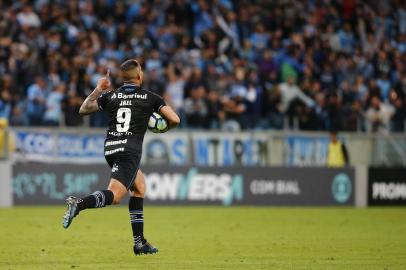 Grêmio enfrenta o Bahia na Arena pela 28ª rodada do Brasileirão. No lance, Jael marca gol de pênalti