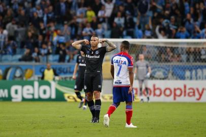 Grêmio enfrenta o Bahia na Arena pela 28ª rodada do Brasileirão. No lance, Jael marca gol de pênalti